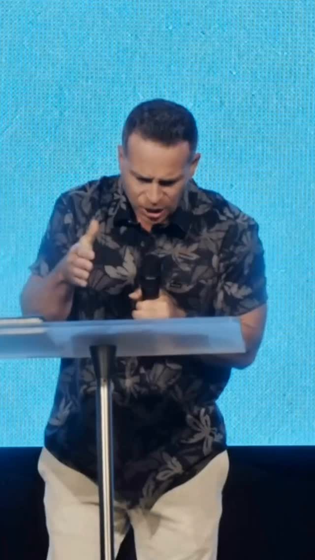 The giant may be big, but our God is bigger. 🙌
Faith doesn’t ignore the obstacles we face—it invites God into the middle of them. Whatever giant you’re standing against today, don’t compare God to your problem. Compare your problem to God.
He’s still healing. He’s still restoring. He’s still providing. He’s still working.🔥🤍

#SundayRecap #FaithOverFear #GodIsBigger #Jesus
