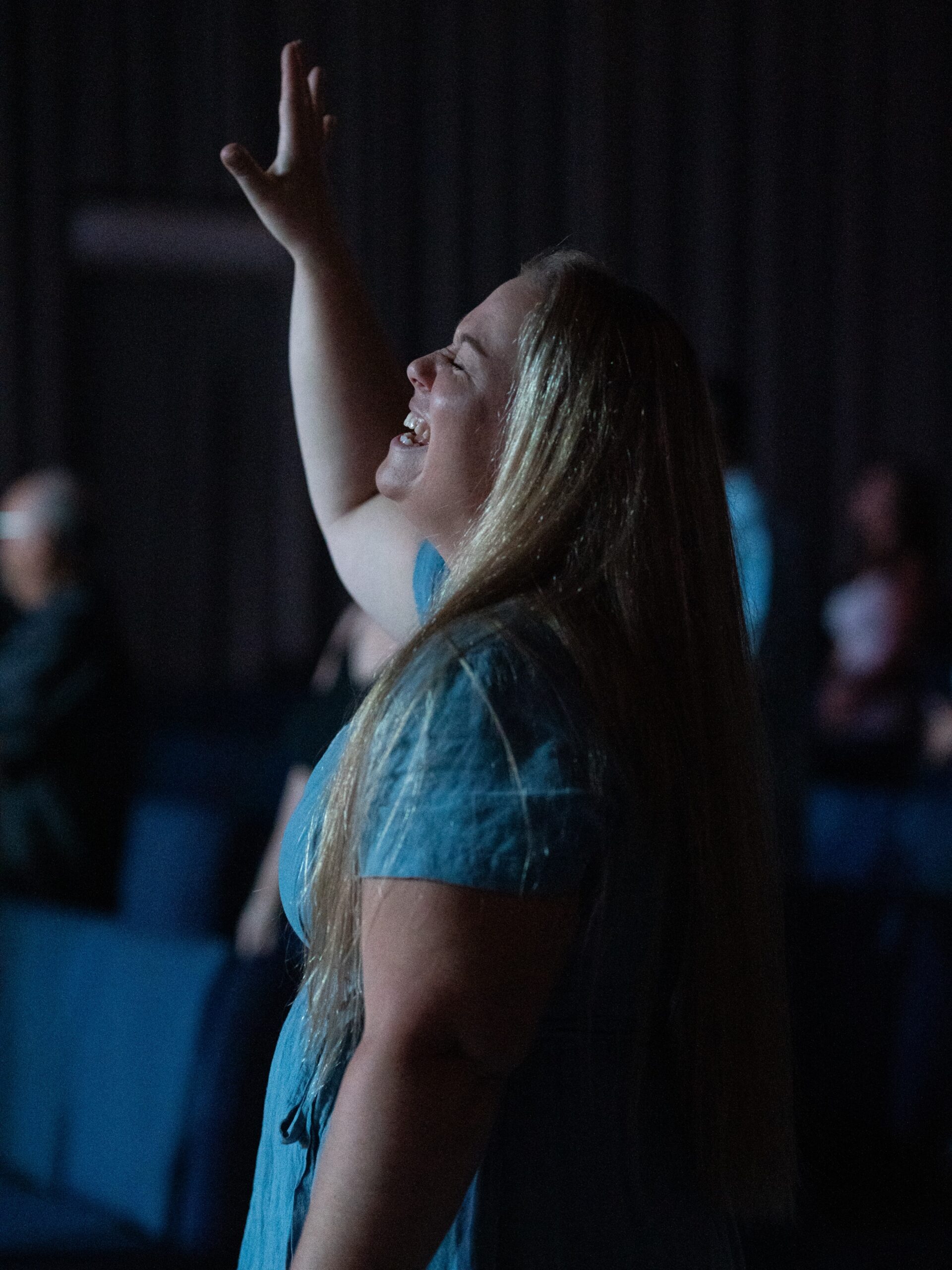 “Draw near to God, and He will draw near to you.” — James 4:8🤍